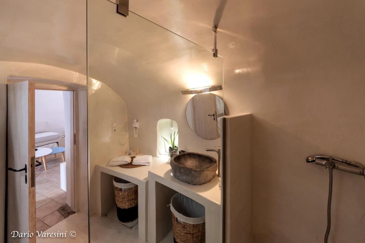 Santorinian Lava House Villa Pýrgos Екстериор снимка